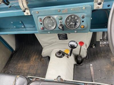 1963 2A Land Rover 2.5ltr Diesel - 9
