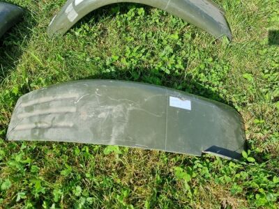 Full Set of 4 New Fibreglass Bedford KM Wings and Mudguards - 3