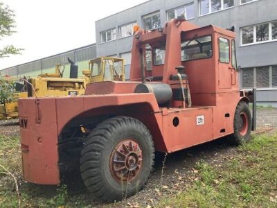 1990 Kalmar LMV 25 Heavy Duty Forklift  - 4