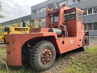 1990 Kalmar LMV 25 Heavy Duty Forklift  - 8