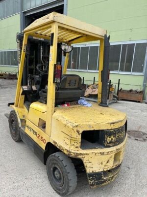 1997 Hyster H2.50 XM Forklift  - 11