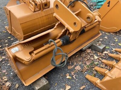 2000mm Hydraulic Tilt Ditching Bucket 60mm Pins - 2