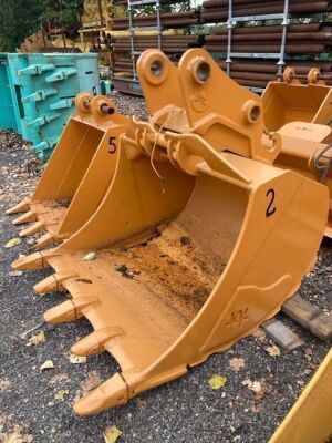 1300 Digging Bucket 80mm Pins