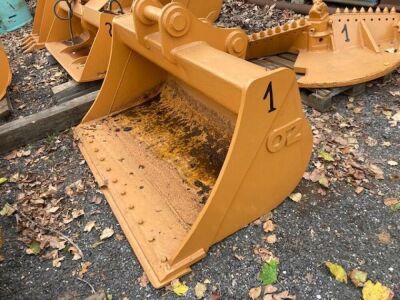 1800mm Ditching Bucket 80mm Pins