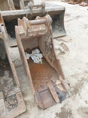 2ft Digging Bucket 65mm Pins  - 2