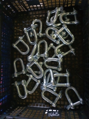 Quantity of D Shackles