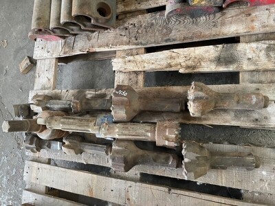 Quantity of Drilling Heads