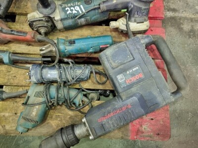 Quantity of Hand Tools - 2