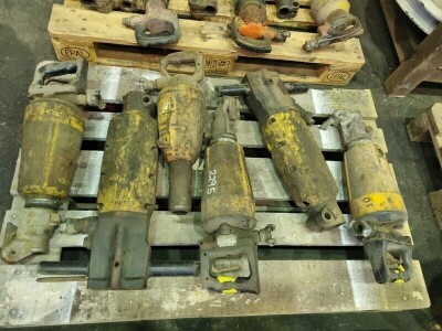 Quantity of Pneumatic Breakers - 2