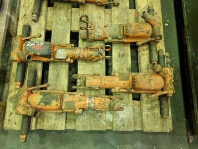 Quantity of Pneumatic Breakers - 2