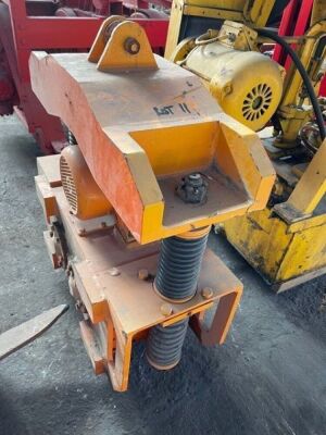 Crane Mounted Vibrating Head