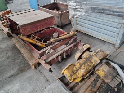 Drive Unit, Hydraulic Rams & Part Electric Cart