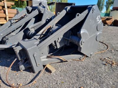 Cable Excavator Clam Shell Bucket  - 7