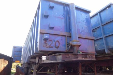 2000 Trailer Triaxle Scrap Spec Tipping Trailer