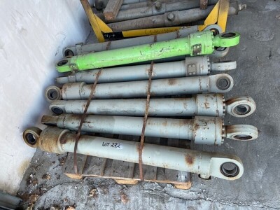 8 x Hydraulic Rams - 2