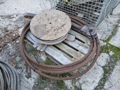 Qty Misc Steel Cableﾠ & Steel Frame Section - 16