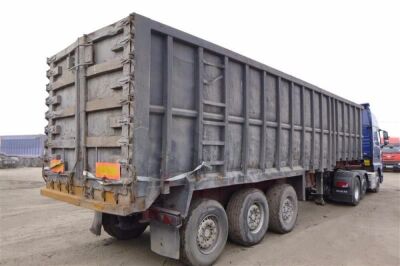 2003 United Triaxle Scrap Spec Tipping Trailer - 3