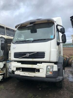 2013 Volvo FL 4x2 Front & Rear Chassis Sections