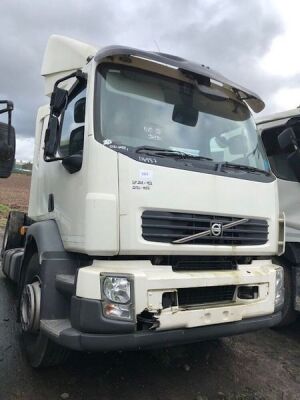 2013 Volvo FL 4x2 Front & Rear Chassis Sections - 2