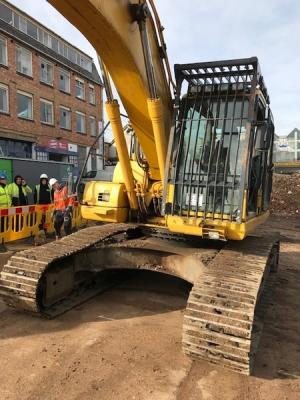 2011 Komatsu PC210LC-8 Excavator - 3