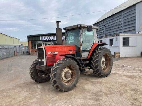 1989 Massey Ferguson 3650 Tractor