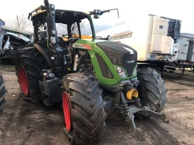 2017 Fendt 724 Vario Tractor