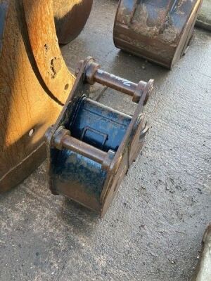 1ft Digging Bucket 45mm Pins  - 6