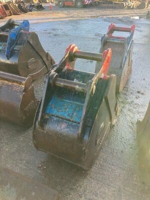 2ft Strickland Digging Bucket 65mm Pins - 6