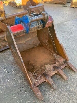 3ft Strickland Digging Bucket 65mm Pins - 5