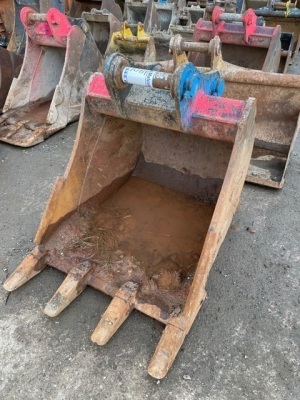 3ft Strickland Digging Bucket 65mm Pins