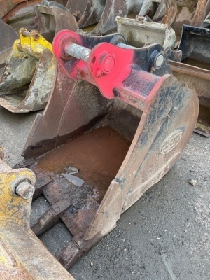 3ft Strickland Digging Bucket 65mm Pins - 4