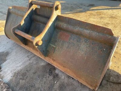 8ft Ditching Bucket 70mm Pins  - 4