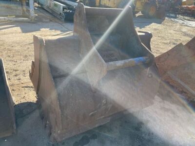 5ft Digging Bucket 70mm Pins  - 4