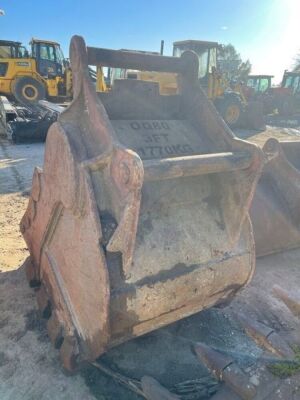 3ft Digging Bucket 80mm Pins  - 3