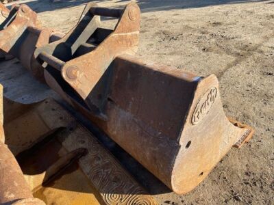 7ft Ditching Bucket 70mm Pins  - 3
