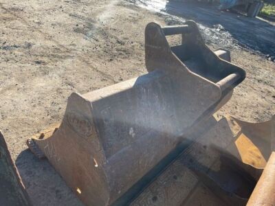 7ft Ditching Bucket 70mm Pins  - 4