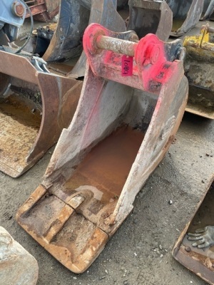 2ft Strickland Digging Bucket 65mm Pins