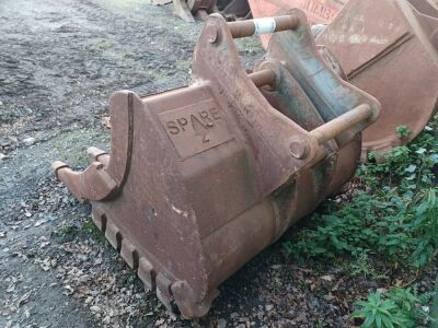 5ft Digging Bucket 70mm Pins  - 2
