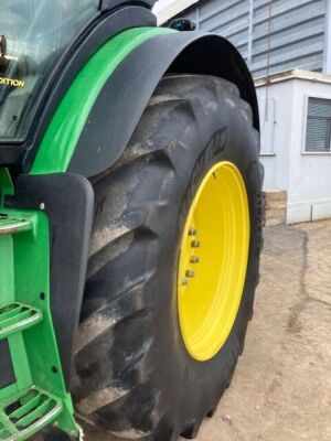 2019 John Deere 6250R Tractor - 9
