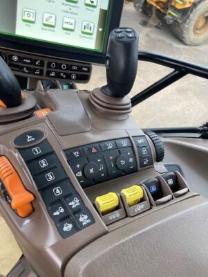2019 John Deere 6250R Tractor - 17