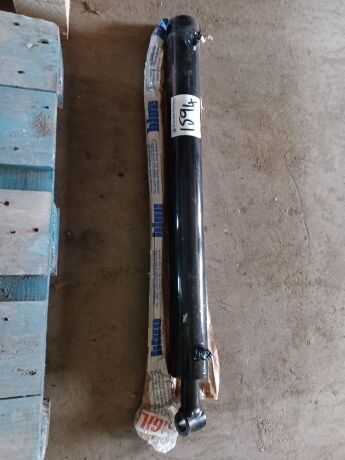 New Unused Hydraulic Ram