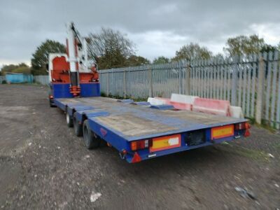 2000 Broshuis Triaxle Extendable Crane Flat Trailer  - 2