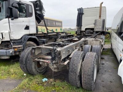 2015 Volvo FM 450 8x4 Chassis Cab - 11