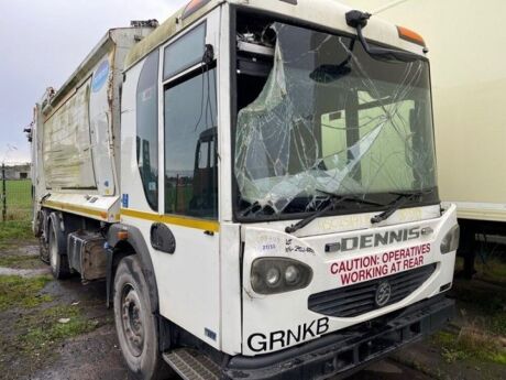 Dennis Elite 2 6x2 Rear Steer Bin Wagon