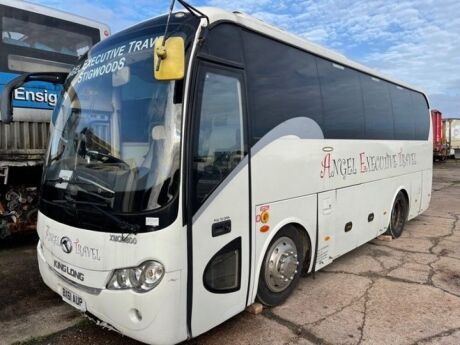 2011 King Long XMQ6800 31 Seat Midi Coach