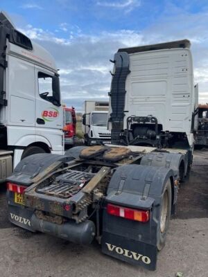 2011 Volvo FH 6x2 Midlift Tractor Unit - 4