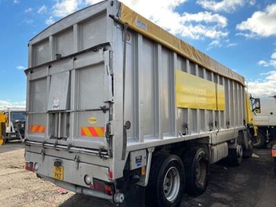 2011 Volvo FM380 8x4 Alloy Body Bulk Tipper/Blower - 4