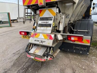 2011 Volvo FE340 6x4 Road Gritting Vehicle - 6