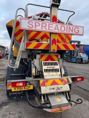 2011 Volvo FE340 6x4 Road Gritting Vehicle - 5