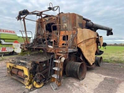 2005 New Holland Combine Harvester